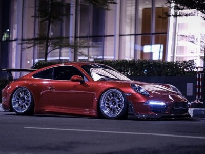 Indonesia Porsche 911 slammedenuff Low lying posture