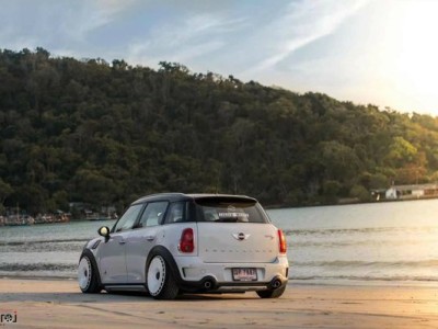 Attitude peak Mini couper slammedenuff charming attitude