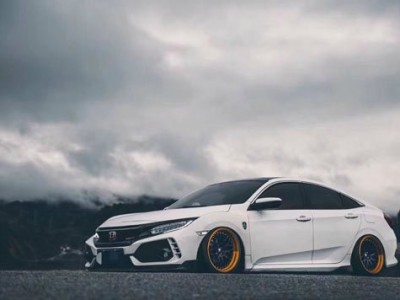 Low body control Honda Civic slammedenuff with excellent demeanor