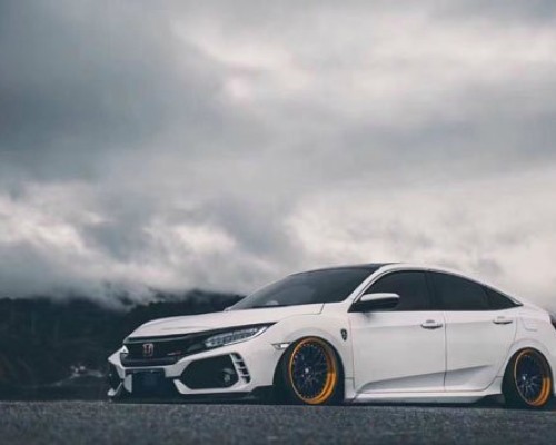 Low body control Honda Civic slammedenuff with excellent demeanor
