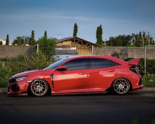 The pursuit of excellence Honda Civic RS slammedenuff young and dynamic