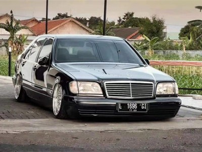 The most beautiful Mercedes-Benz W140 slammedenuff avant-garde fashion