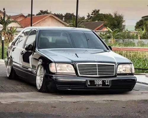 The most beautiful Mercedes-Benz W140 slammedenuff avant-garde fashion