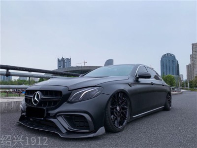 Height adjustable Mercedes-Benz W213 slammedenuff extremely low profile