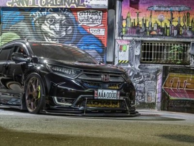 The most handsome Honda CRV slammedenuff in the world