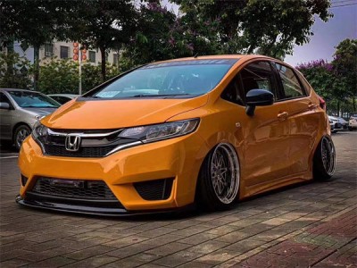 Street sports car Honda JAZZ slammedenuff perfect card edge