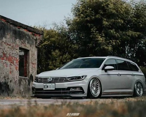 Super handsome Volkswagen Passat slammedenuff crock charm