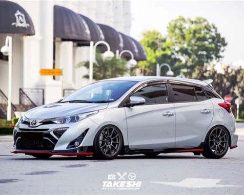 Main trend Toyota Yaris slammedenuff not far behind