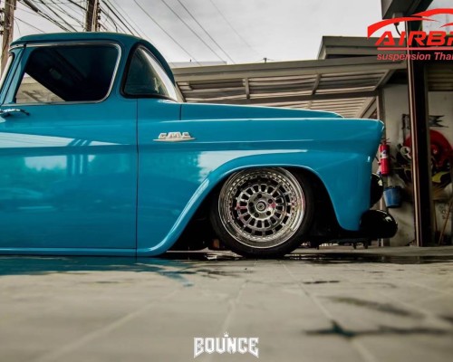 Extremely low lying, showcasing personality – Sierra 1500’s Slammedenuff modification