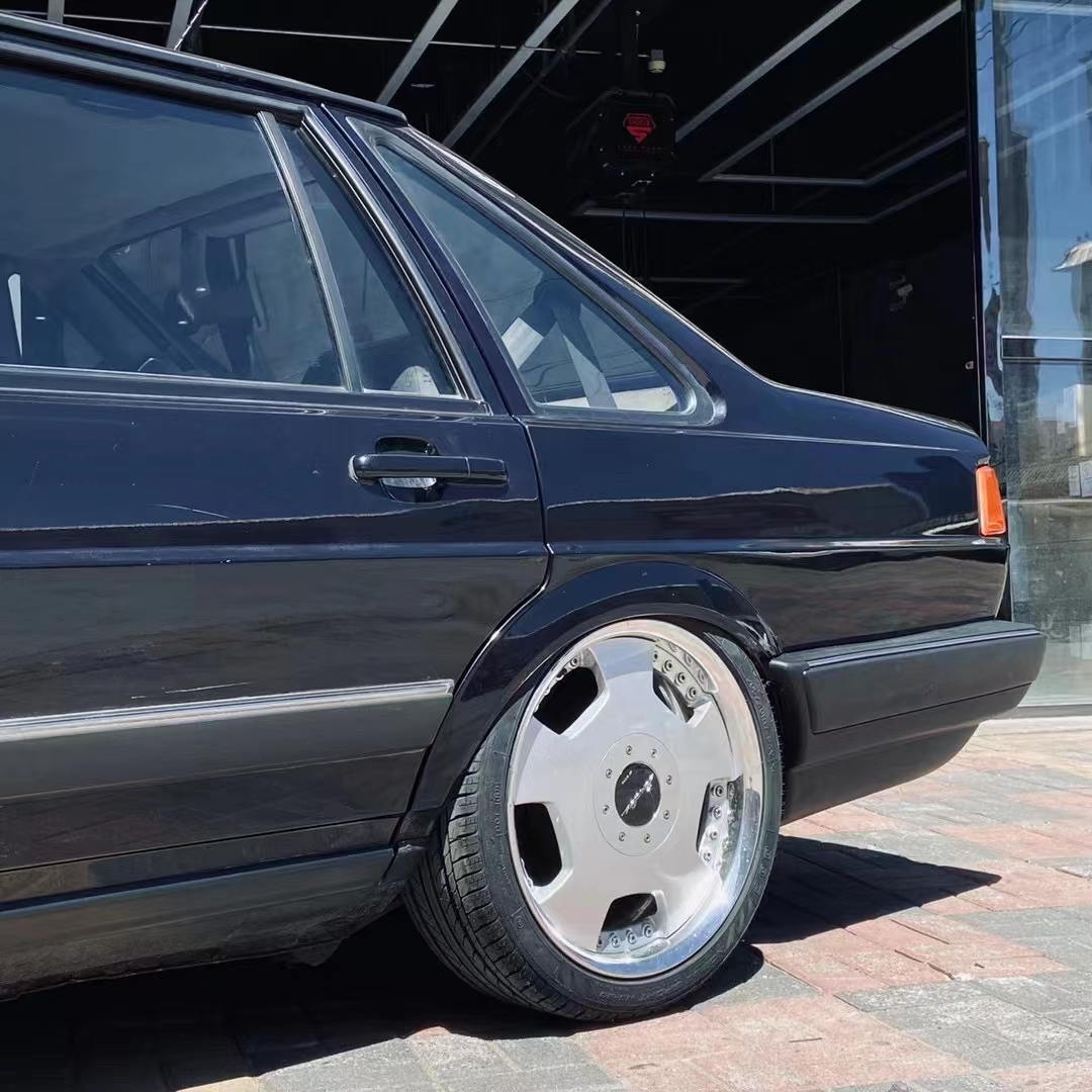 Elevating Style: The Santana Slammedenuff
